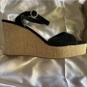 STEVE MADDEN Wedge Heel Size 7.5 Womens Black Ankle Strap Straw